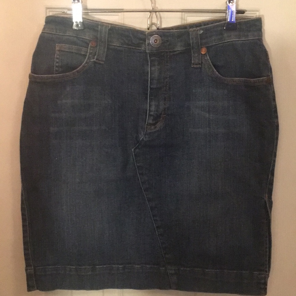 Denim skirt
